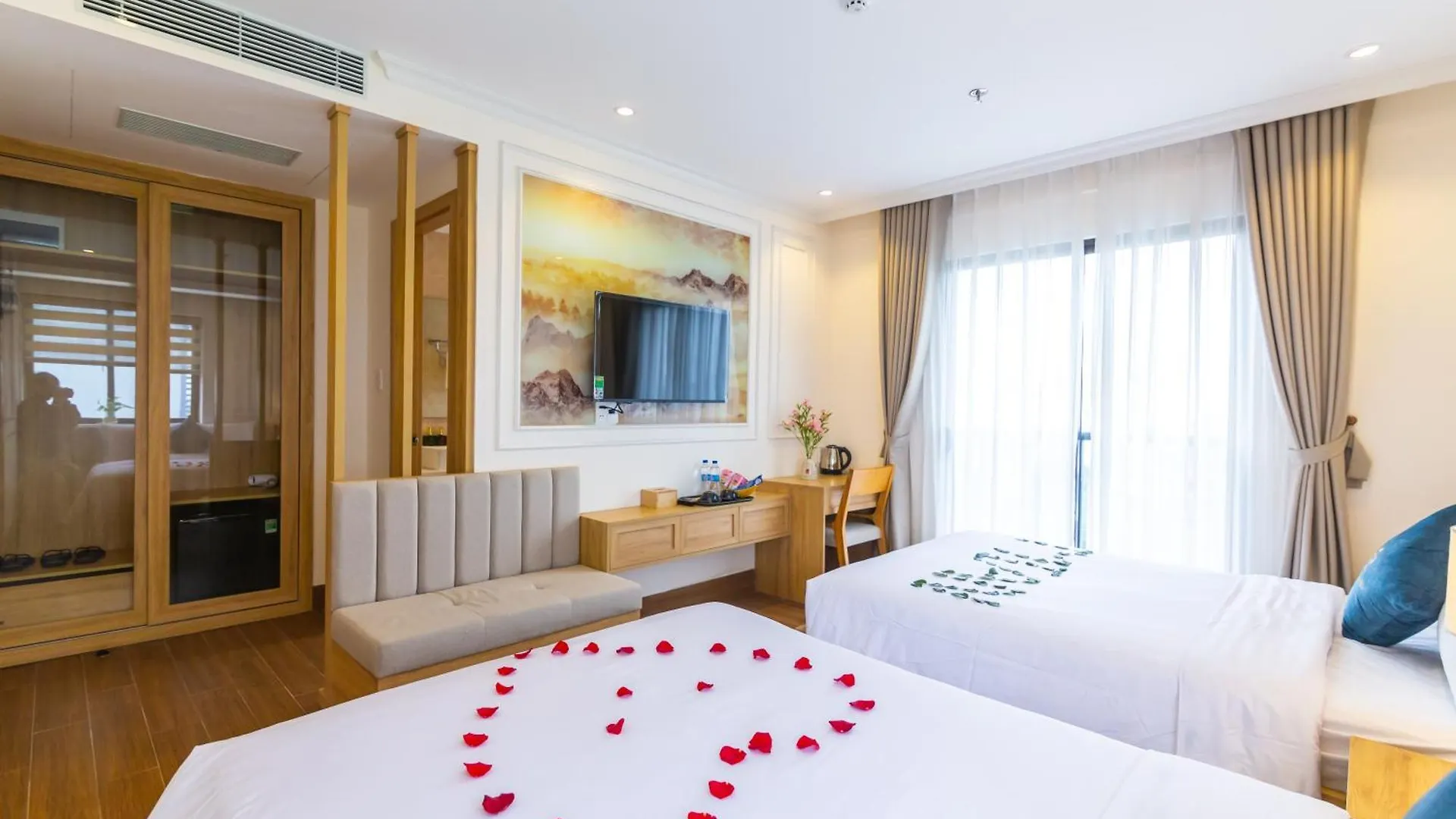 Mian Hotel Danang - Infinity Pool 3*, Da Nang Vietnam